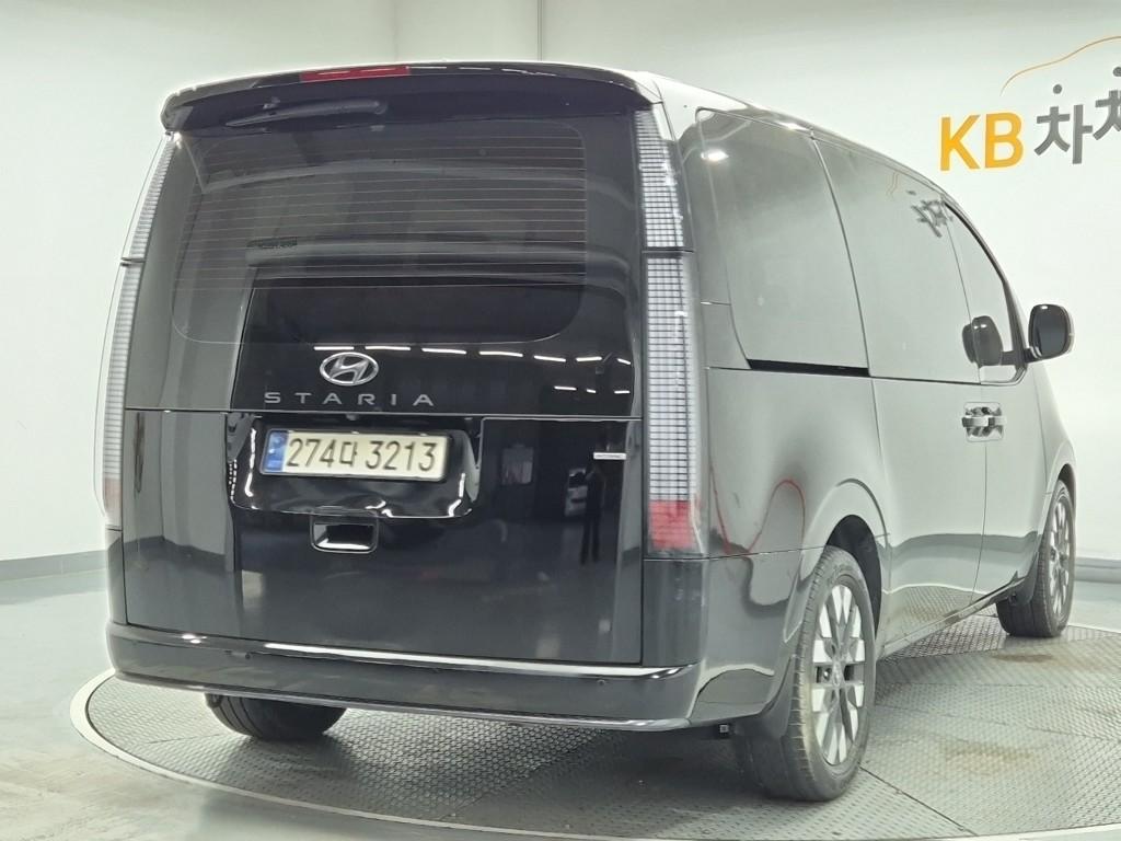 HYUNDAI Staria 2.2 Diesel Lounge 7-Seater 4W