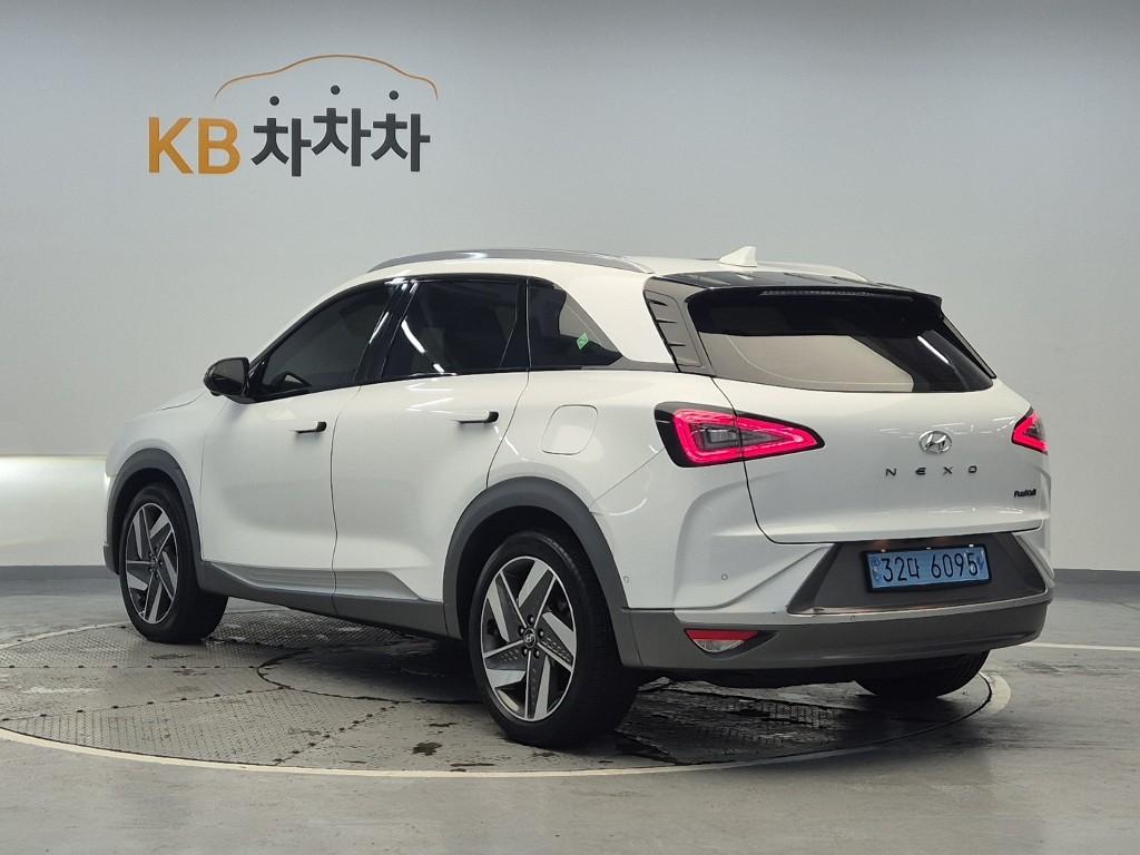 HYUNDAI Nexo FCEV