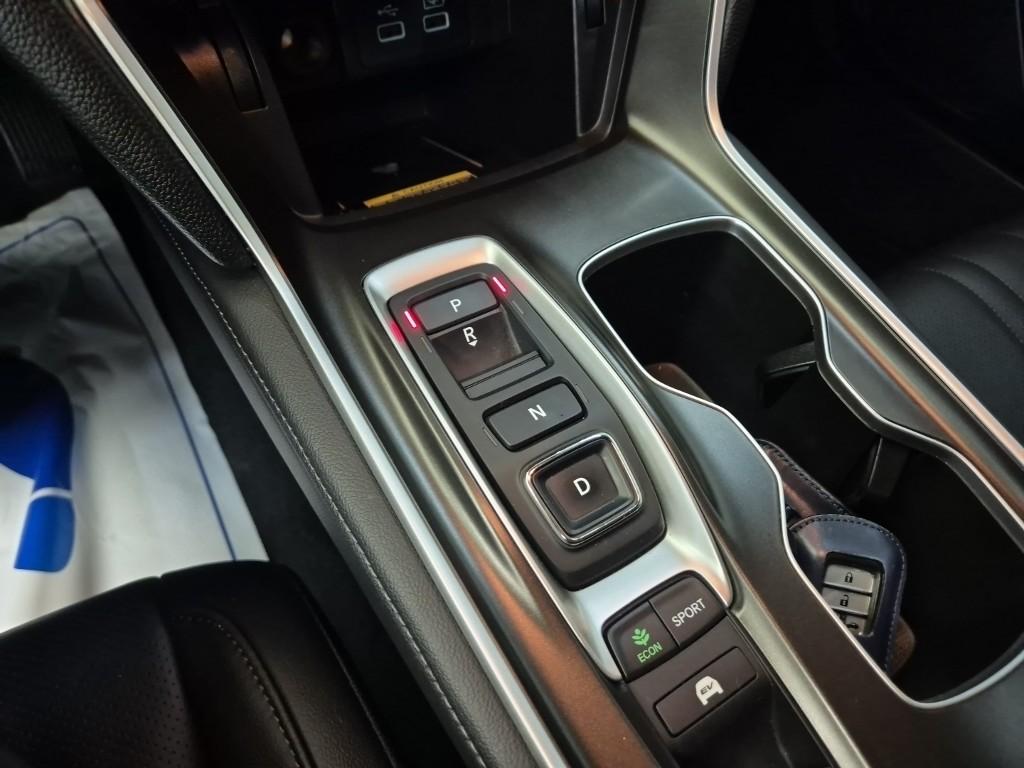 HONDA Accord (10th Generation) 2.0 Hybrid