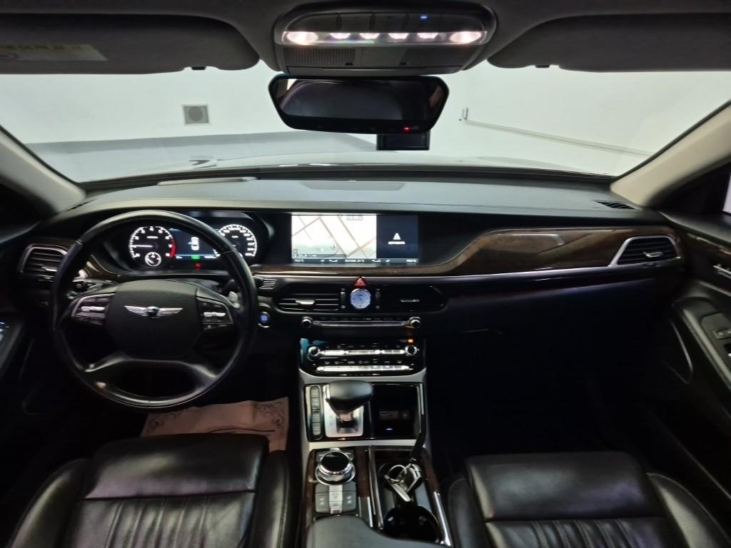 GENESIS EQ900 3.8 GDi AWD