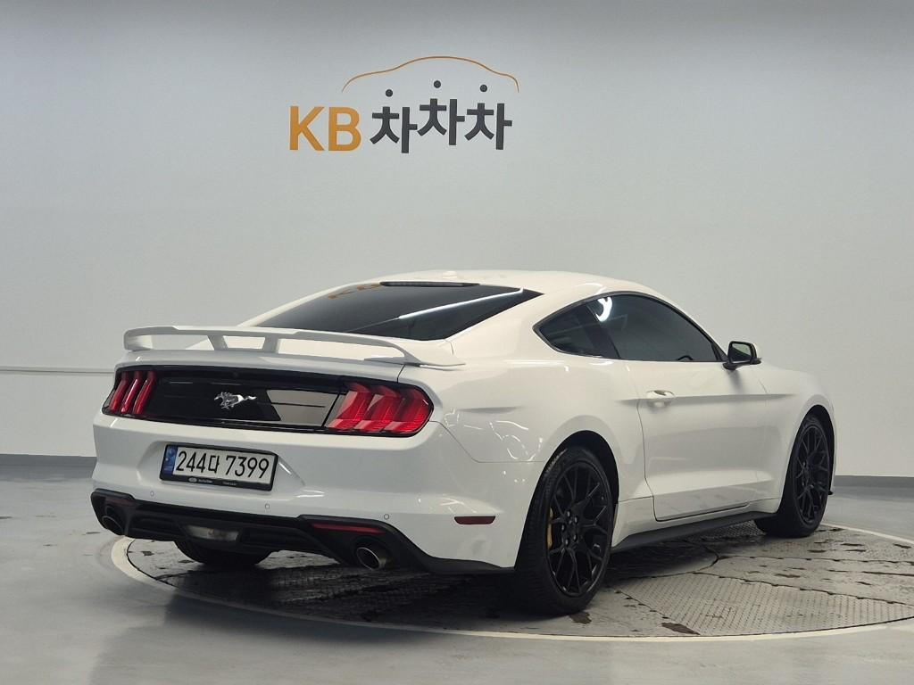FORD Mustang (6th Generation) Coupe 2.3