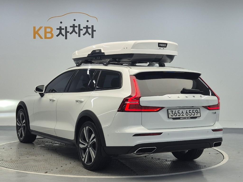 VOLVO V60 Cross Country (2nd Generation) 2.0 T5 AWD