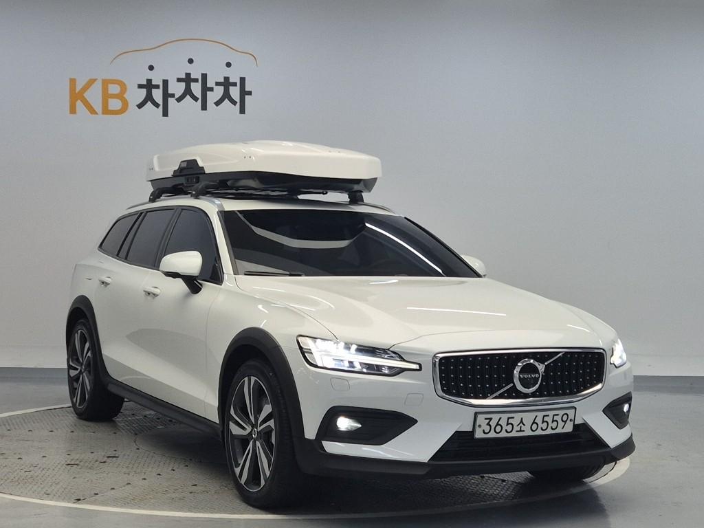 VOLVO V60 Cross Country (2nd Generation) 2.0 T5 AWD