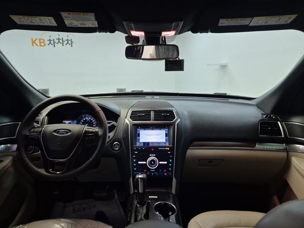 FORD Explorer (5th Generation) 2.3 AWD