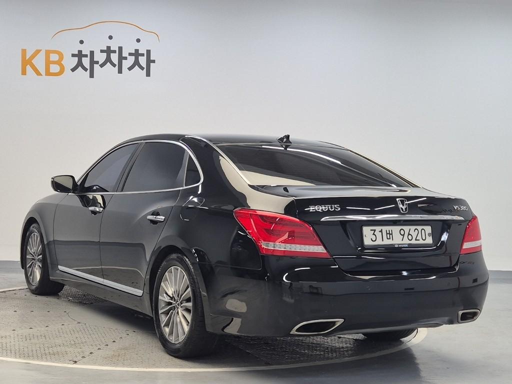 HYUNDAI Ecuus (New Model) VS380