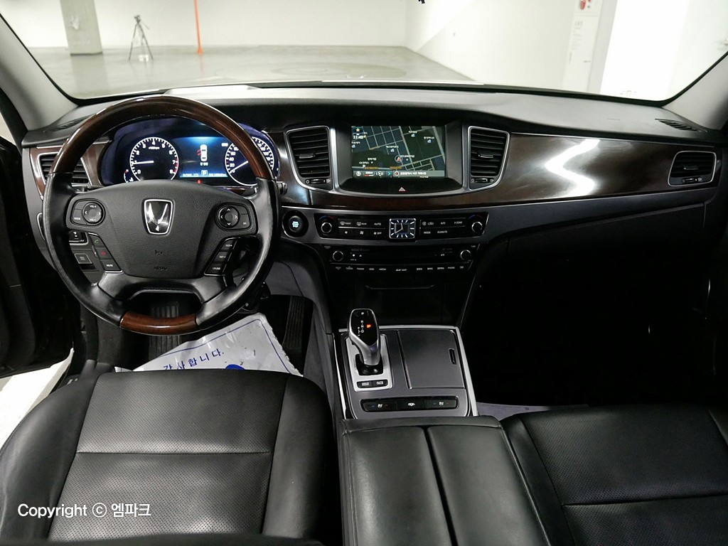 HYUNDAI Ecuus (New Model) VS380