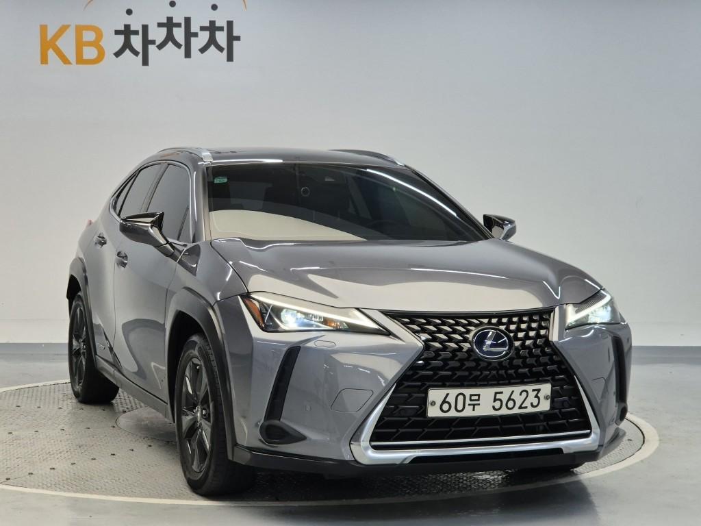 LEXUS UX 250h 2WD