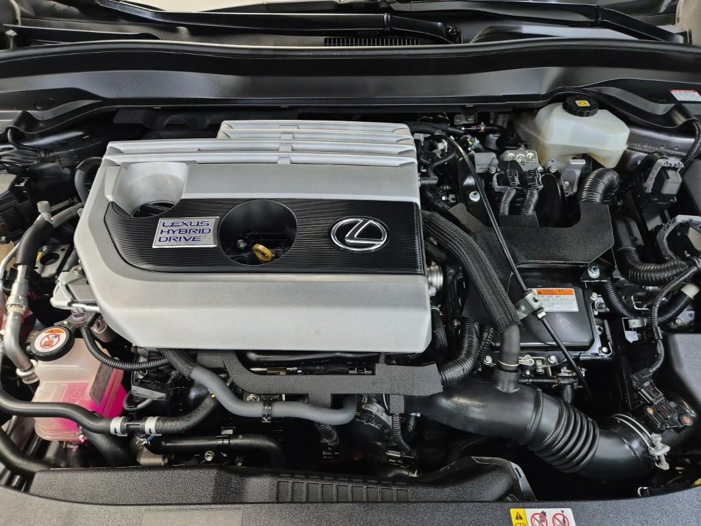 LEXUS UX 250h 2WD