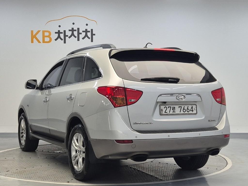 HYUNDAI Veracruz Diesel 2WD
