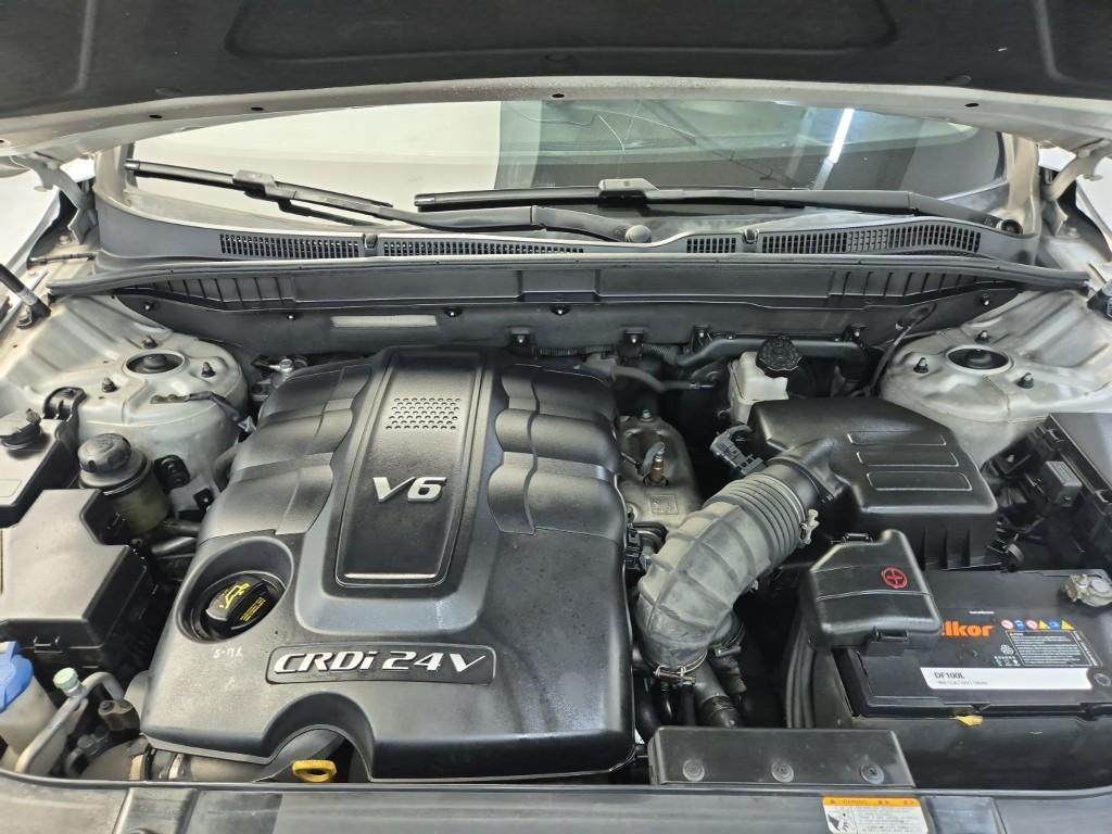 HYUNDAI Veracruz Diesel 2WD
