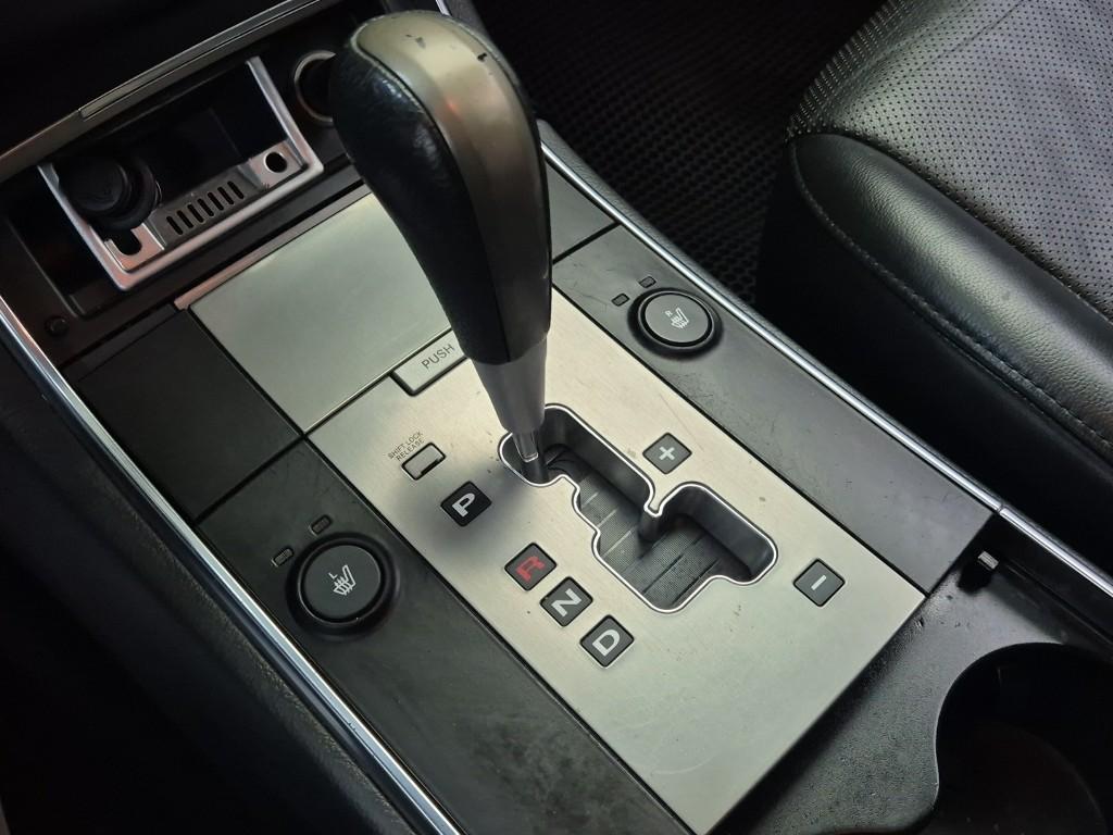 HYUNDAI Veracruz Diesel 2WD