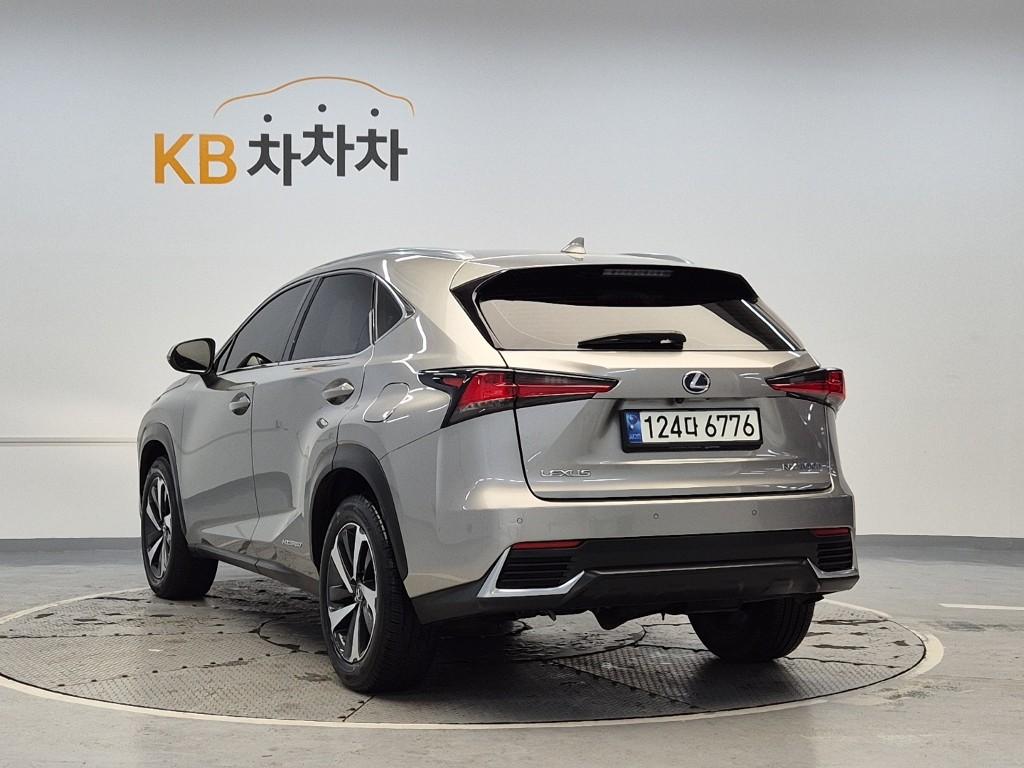 LEXUS NX 300h