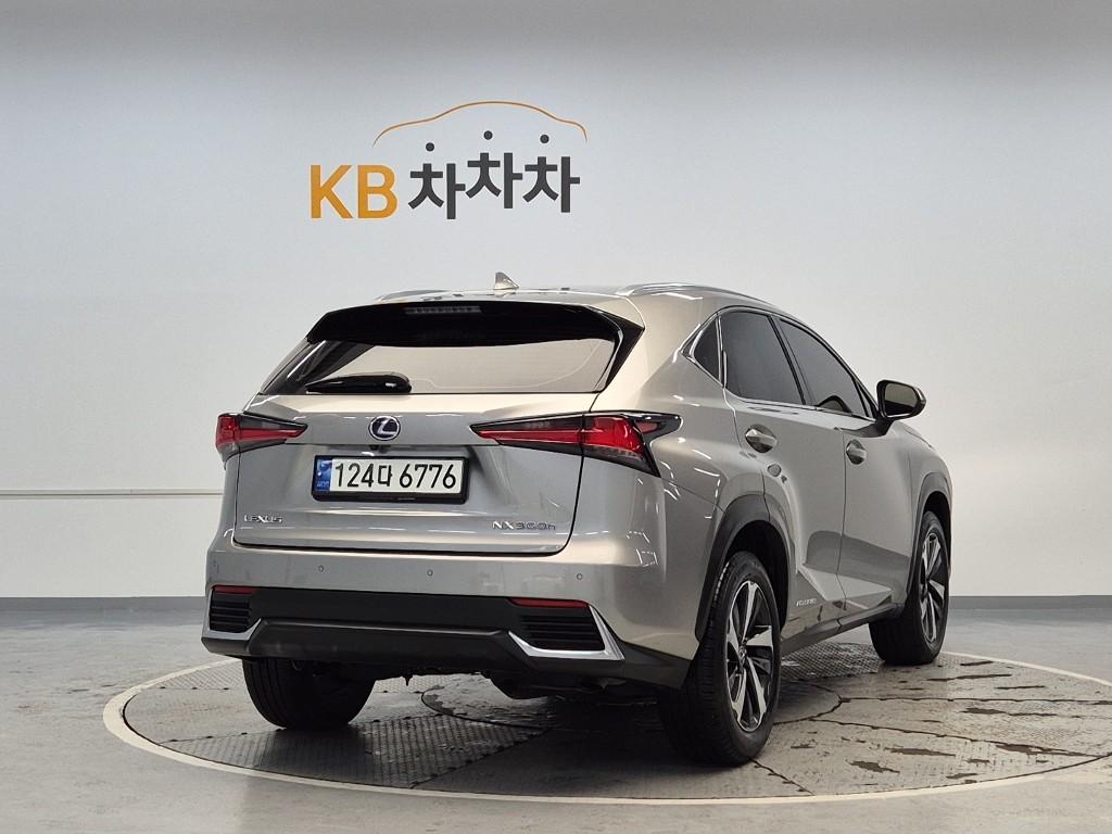 LEXUS NX 300h