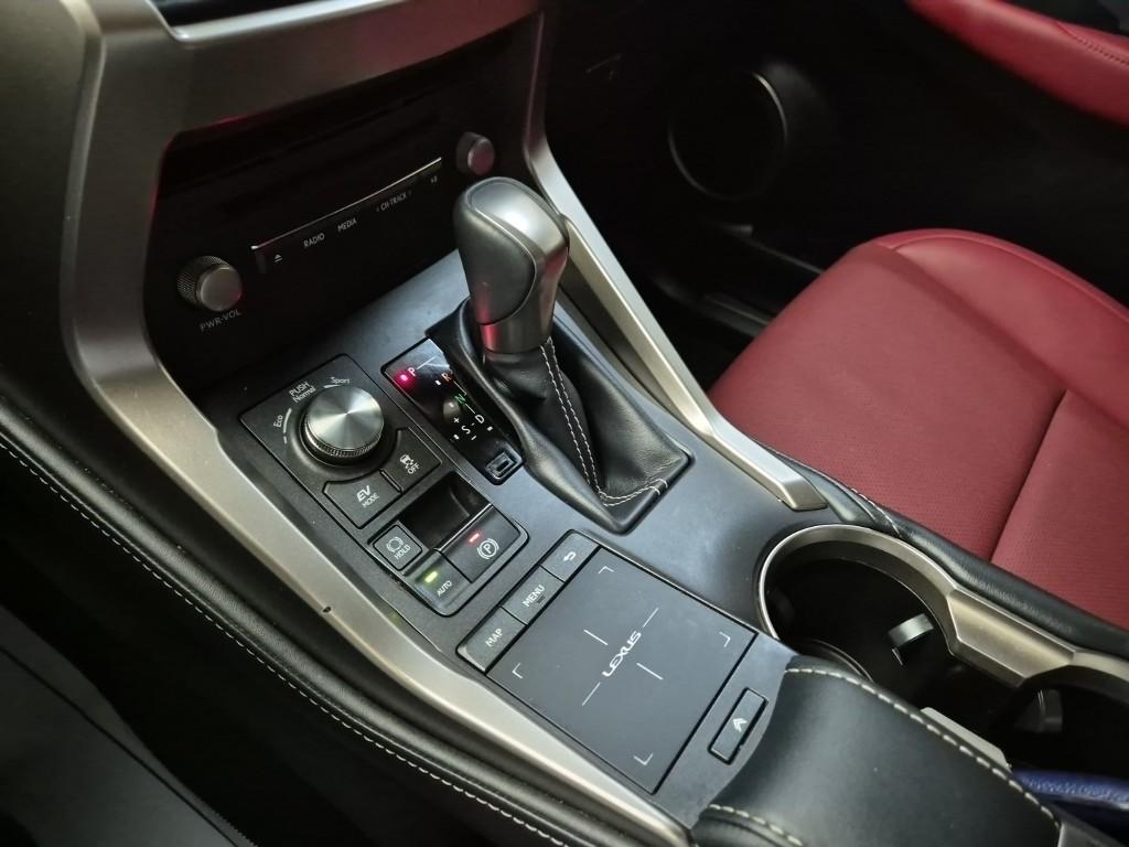 LEXUS NX 300h