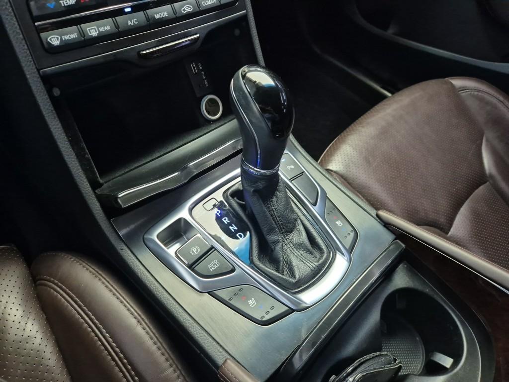 HYUNDAI Grandeur HG Diesel HG 220
