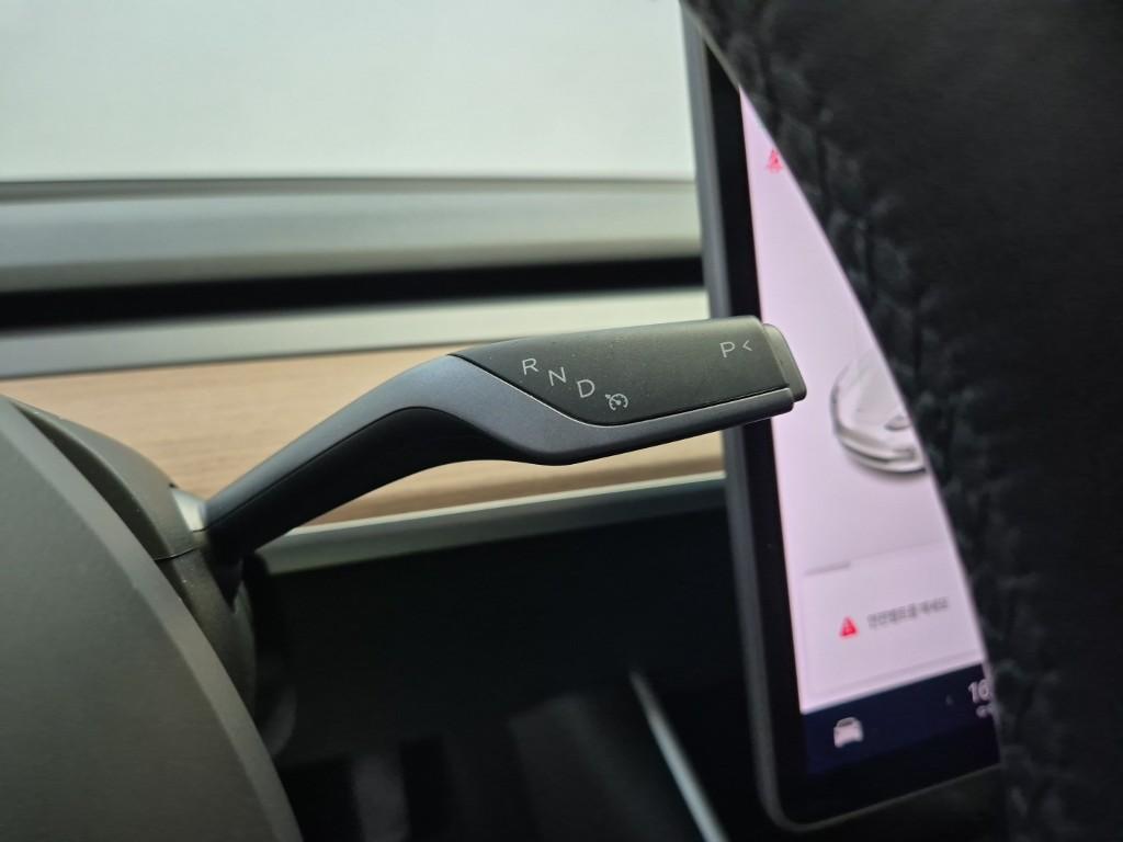 Tesla Model 3 EV RWD