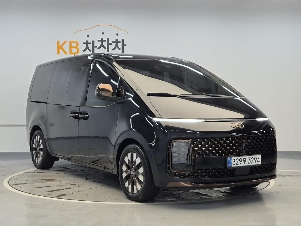 HYUNDAI Staria 2.2 Diesel Lounge 7-Seater 2W