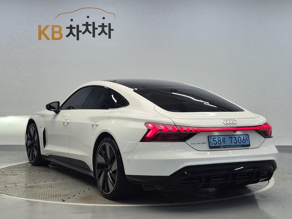 VW/AUDI E-tron GT GT Quattro
