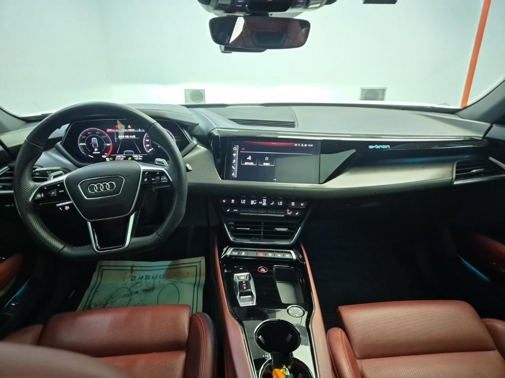 VW/AUDI E-tron GT GT Quattro
