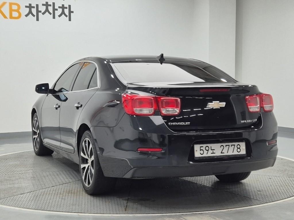 Chevrolet Malibu 2012 photo 2