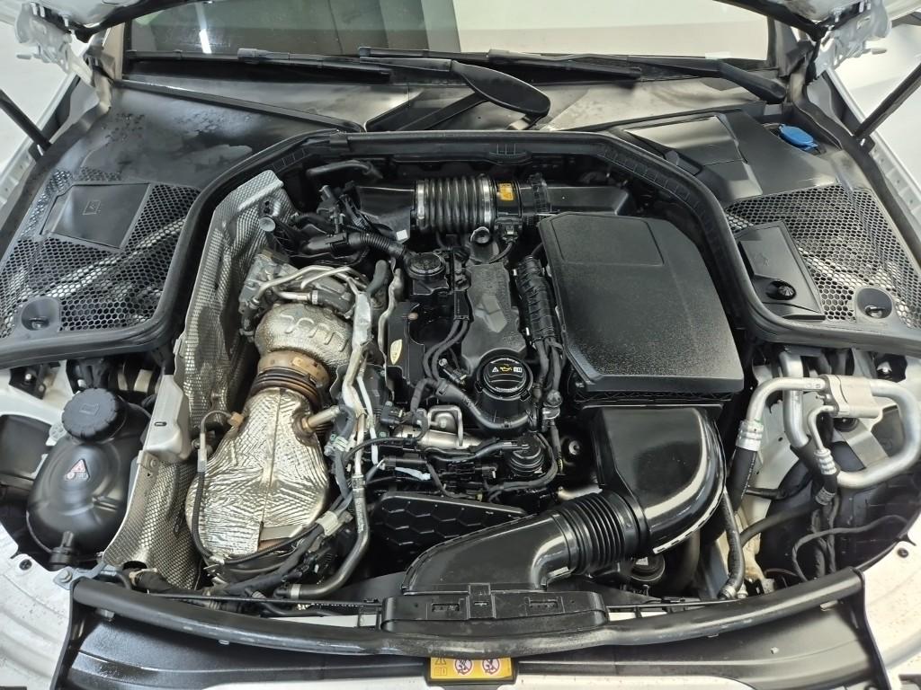 BENZ C-Class (4th Generation) C220 D
