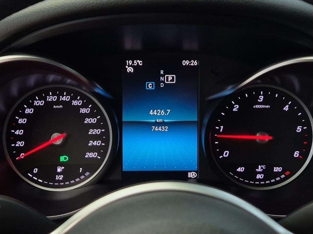 BENZ C-Class (4th Generation) C220 D