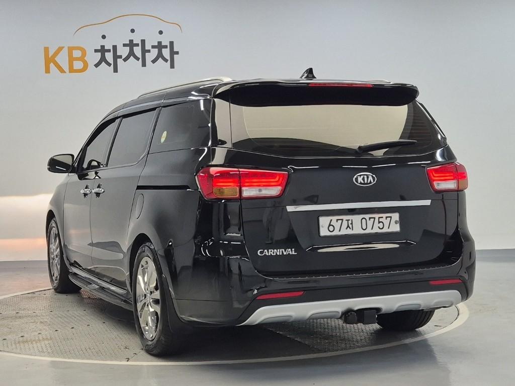 KIA All New Carnival 9-Seater Diesel