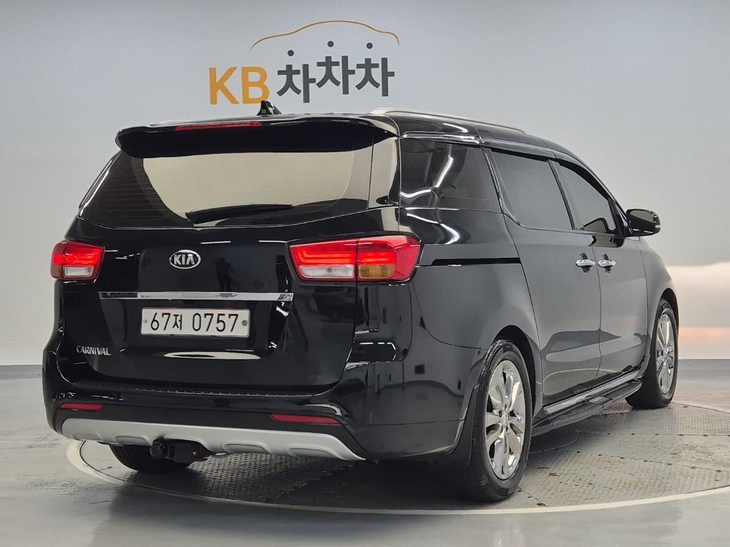 KIA All New Carnival 9-Seater Diesel