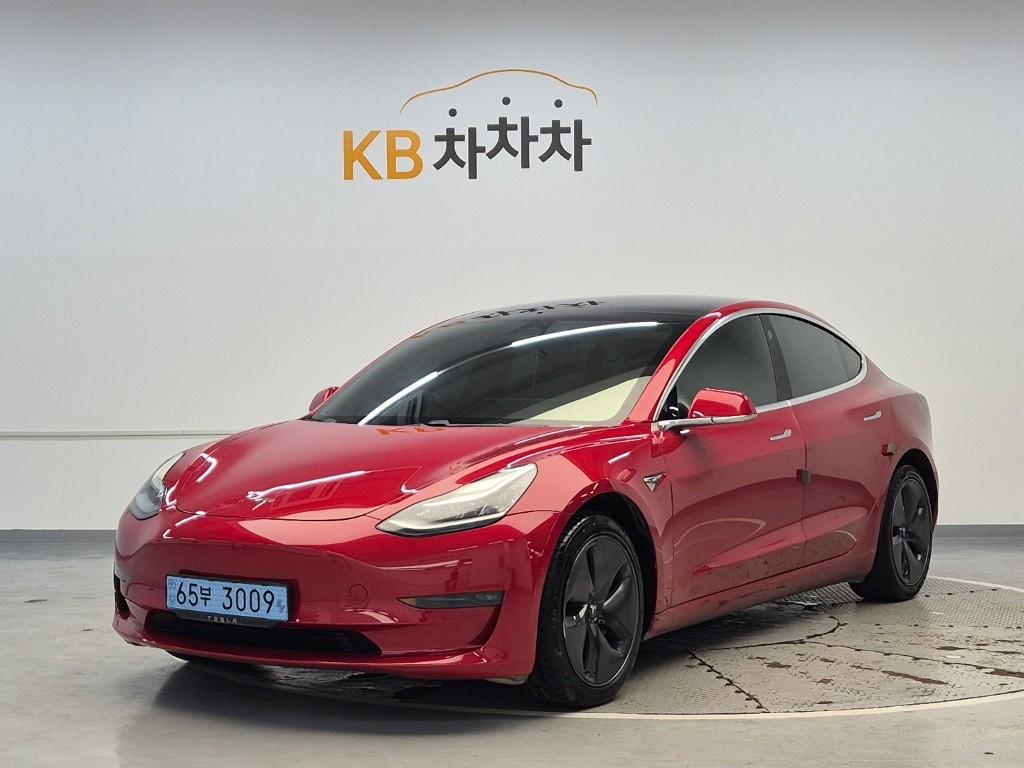 Tesla Model 3 EV AWD