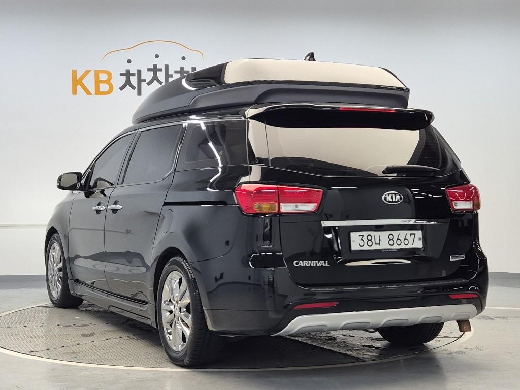 Kia Carnival Noblesse V6 Lambda 3.3 Gasoline High Limousine 3