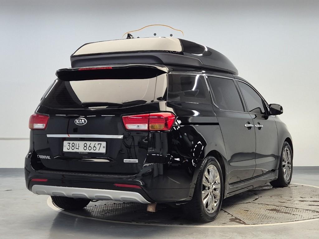 Kia Carnival Noblesse V6 Lambda 3.3 Gasoline High Limousine 4