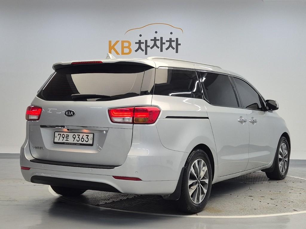 KIA All New Carnival 11-Seater Diesel