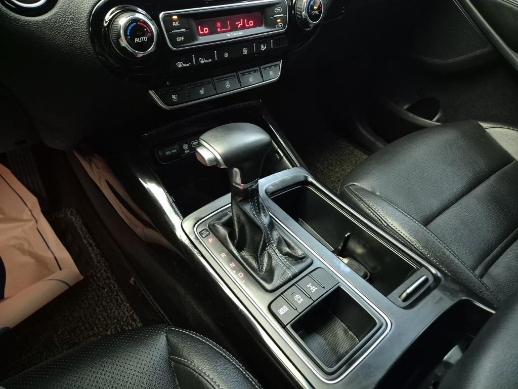 KIA The New Sorento Diesel R2.2 4WD