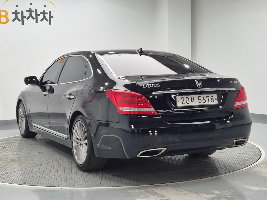HYUNDAI Ecuus (New Model) VS380