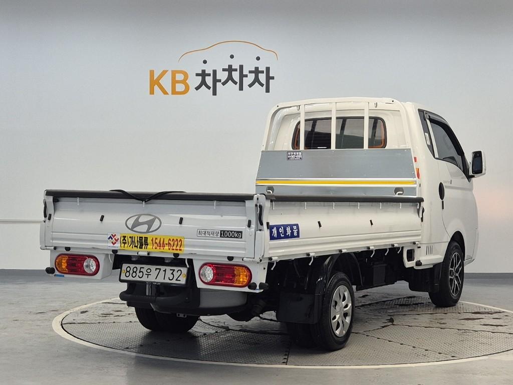 Hyundai Porter II Long Wheelbase Premium LPG Long Wheelbase Super Cab 4