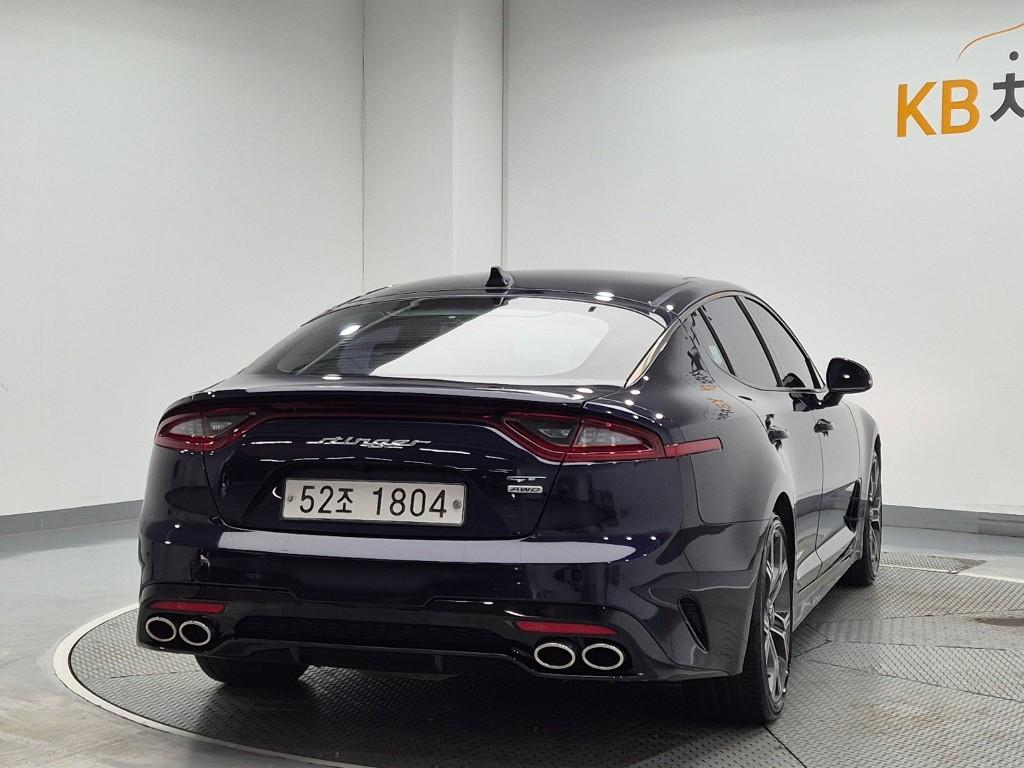 KIA Stinger 3.3 Turbo AWD