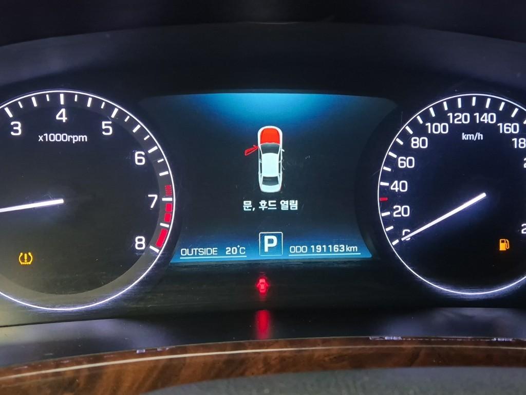 HYUNDAI Ecuus (New Model) VS380
