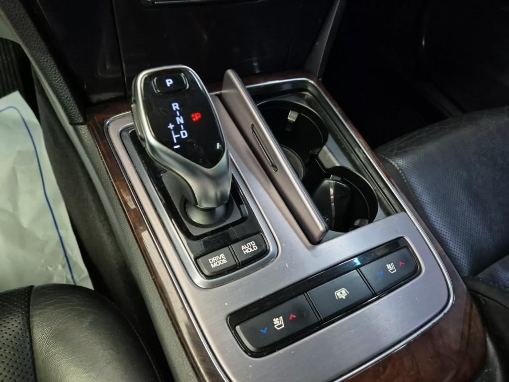 HYUNDAI Ecuus (New Model) VS380