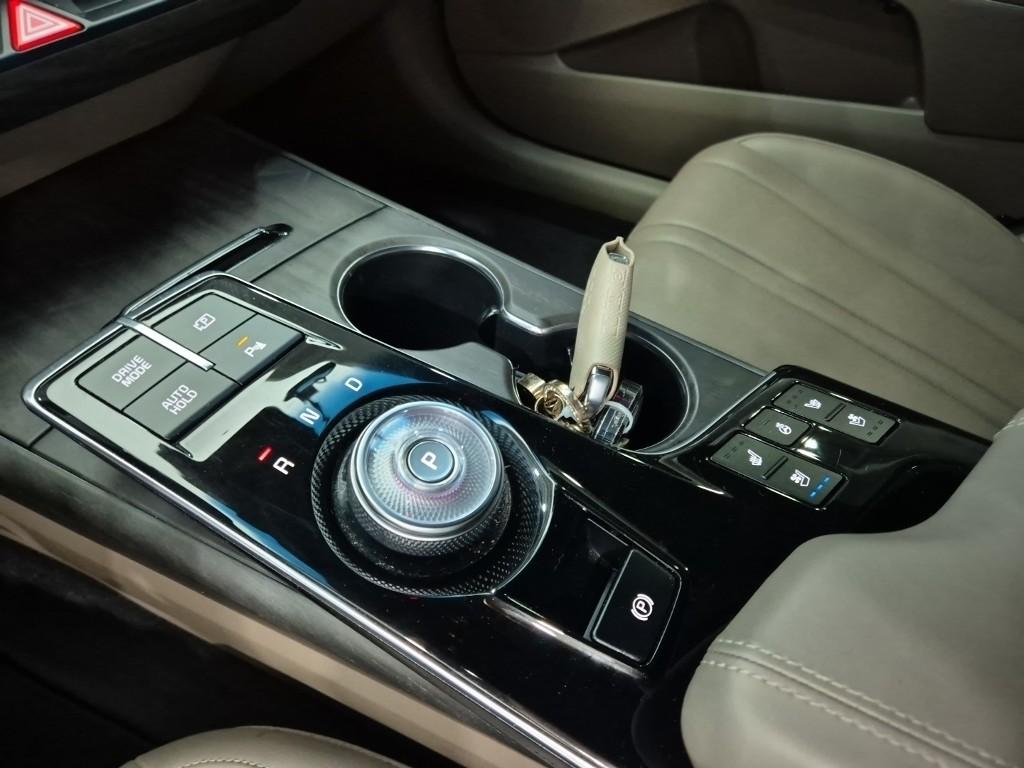 KIA K8 Hybrid HEV