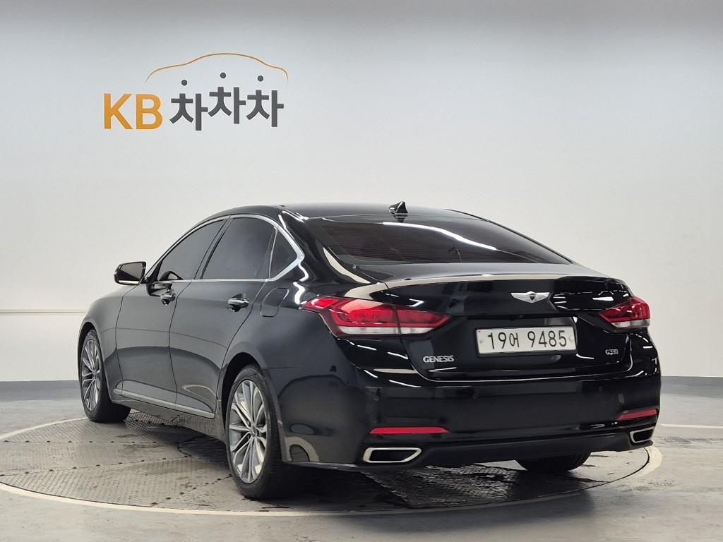 HYUNDAI Genesis DH G330