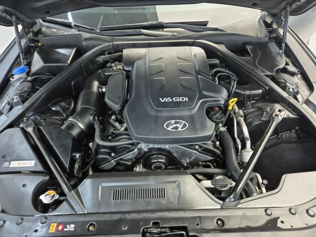 HYUNDAI Genesis DH G330