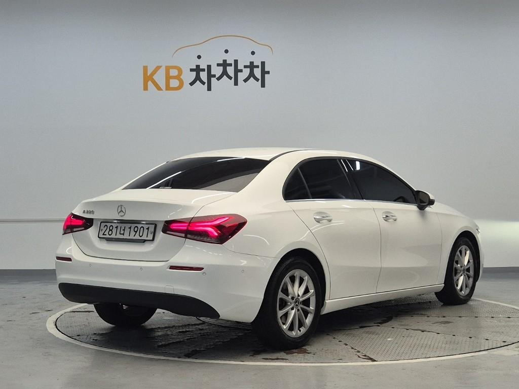 BENZ A-Class (4th Generation) A220 Sedan