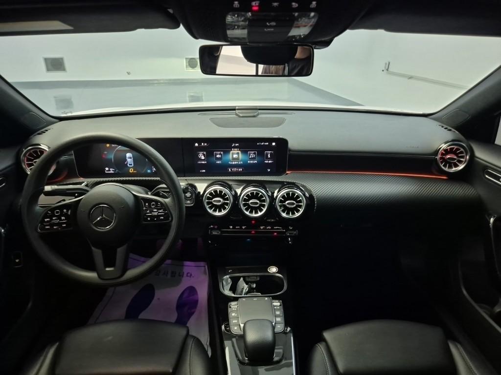 BENZ A-Class (4th Generation) A220 Sedan
