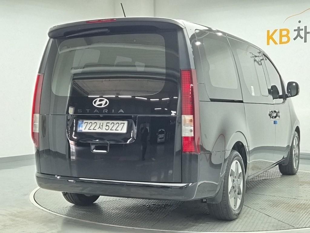 HYUNDAI Staria Hybrid 1.6 Hybrid Electric Vehicle Tourer 11-Seater