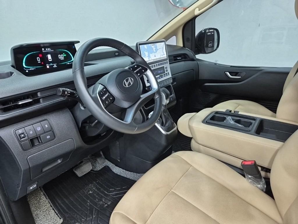 HYUNDAI Staria Hybrid 1.6 Hybrid Electric Vehicle Tourer 11-Seater