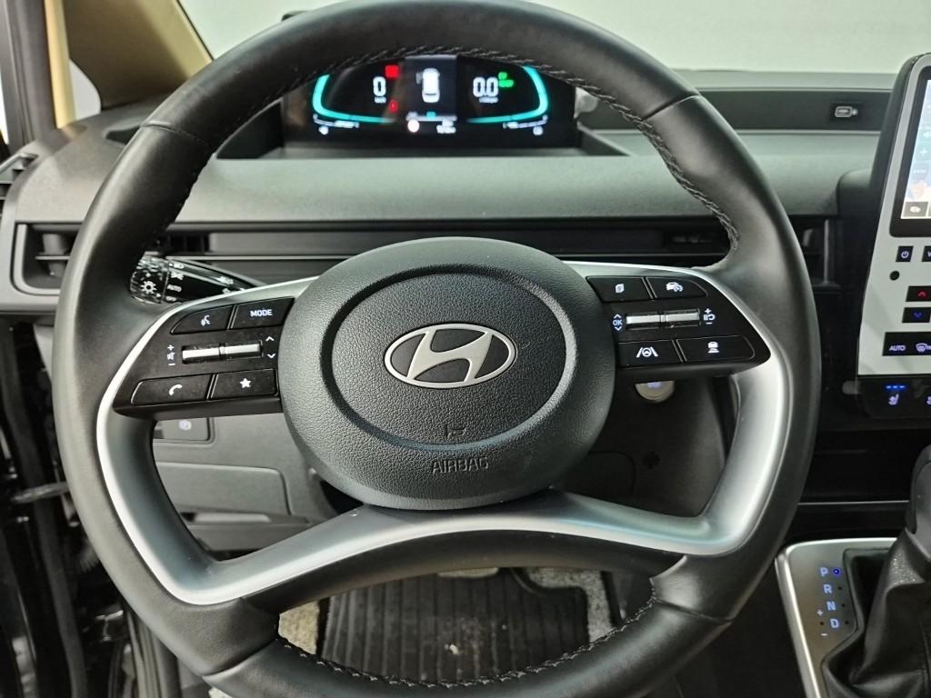 HYUNDAI Staria Hybrid 1.6 Hybrid Electric Vehicle Tourer 11-Seater