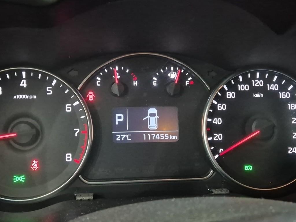 KIA The New Carens 2.0 LPi 7-Seater