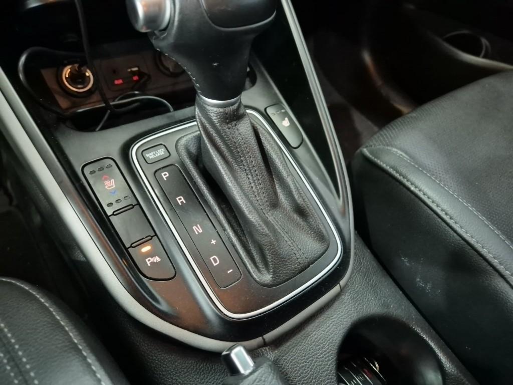 KIA The New Carens 2.0 LPi 7-Seater