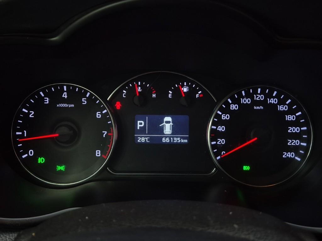 KIA All New Carens 2.0 LPI