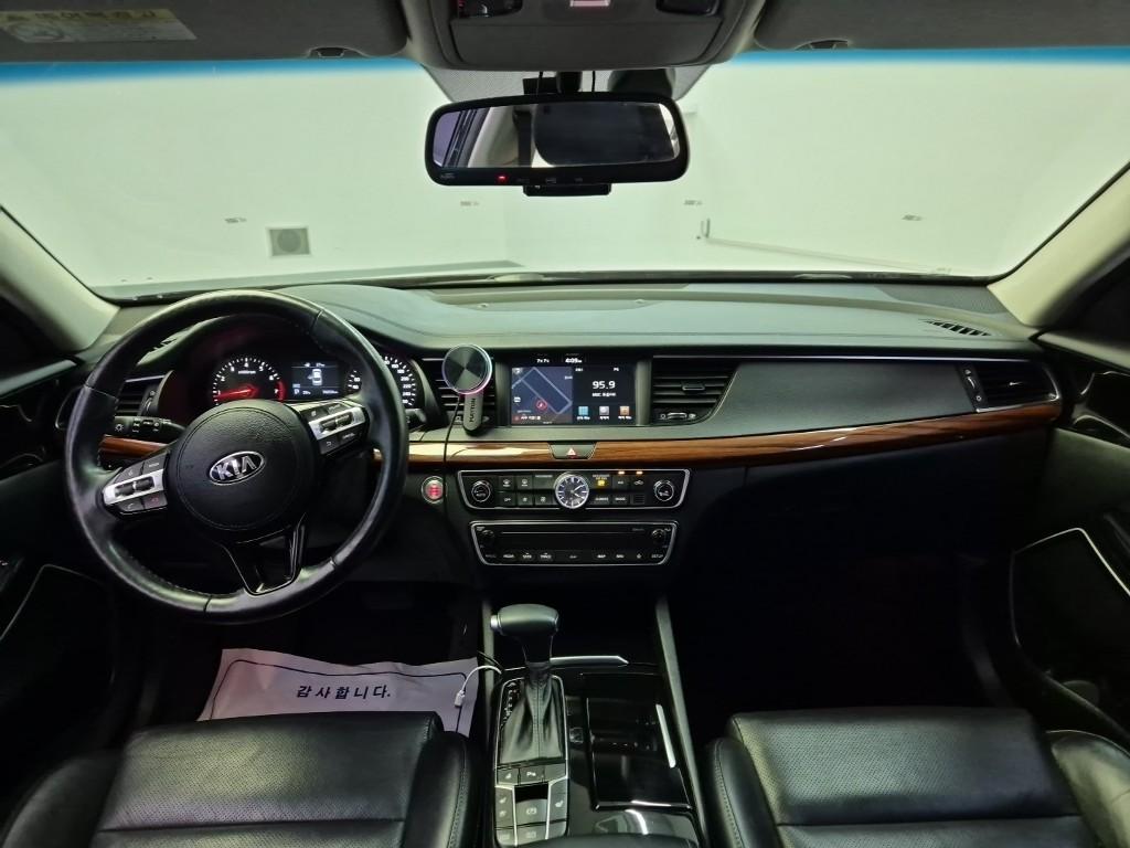 Kia K7 Prestige 2.4 GDi 8